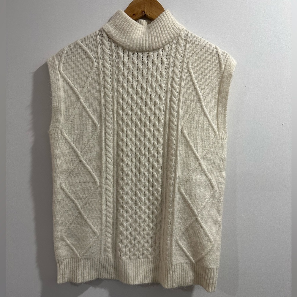 Sweater Vest